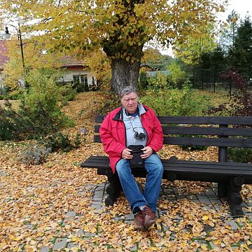 Zapraszamy na otwarcie wystawy skał i minerałów ze zbiorów dr. Albina Orłowskiego Grafika Zapraszamy na otwarcie wystawy skał i minerałów ze zbiorów dr. Albina Orłowskiego